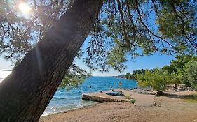 Apartments Ana Zaboric, 50 M Od Sljuncane Plaze