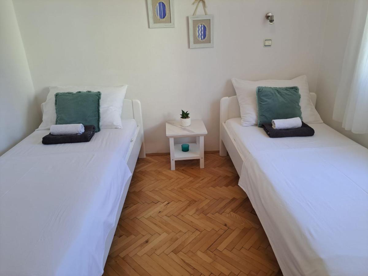 Apartments Ana Zaboric, 50 M Od Sljuncane Plaze Exterior foto